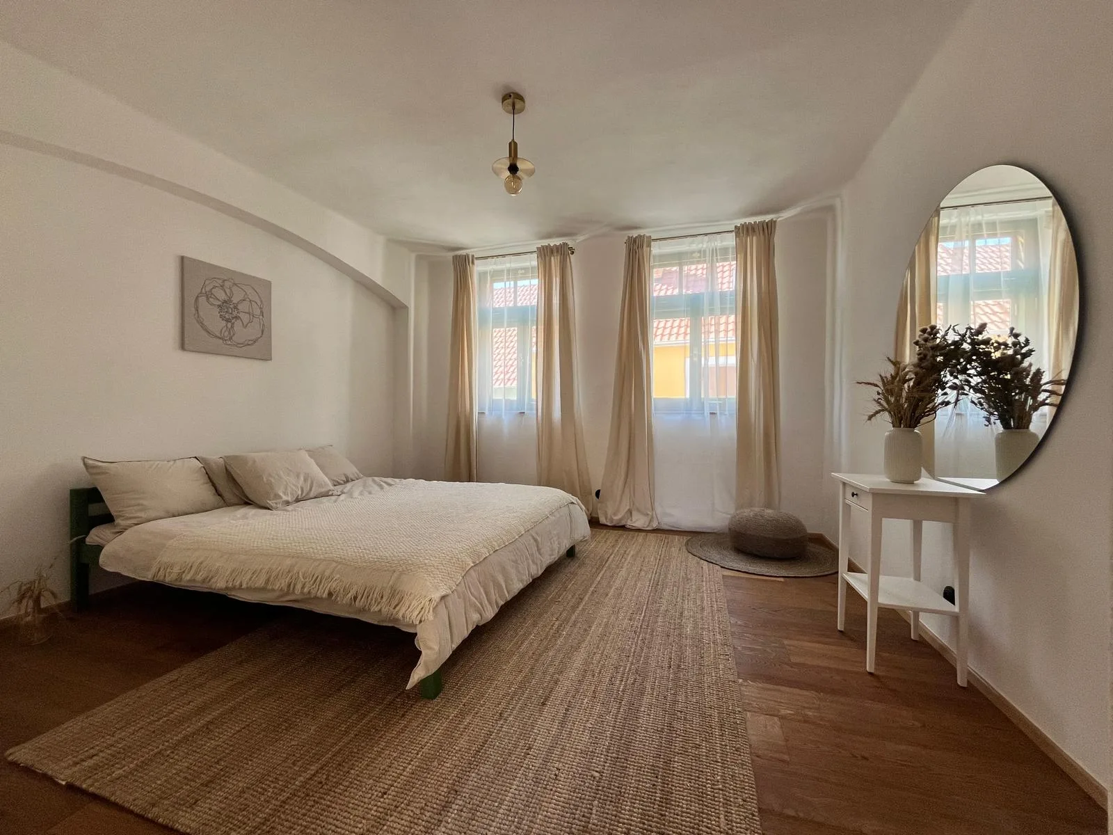 Interiér Apartmánu Zámecká 48 Mikulov, moderní design a přírodní materiály.